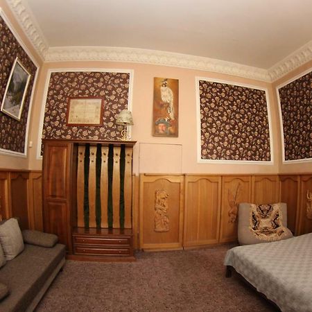 Orpheus Hostel And Apartments โอเดสซา ภายนอก รูปภาพ