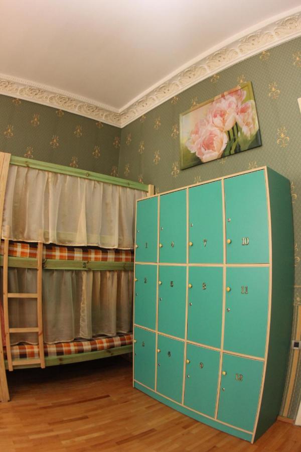 Orpheus Hostel And Apartments โอเดสซา ภายนอก รูปภาพ