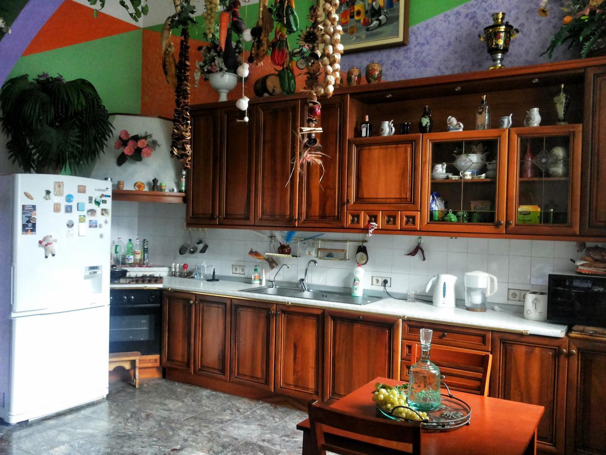 Orpheus Hostel And Apartments โอเดสซา ภายนอก รูปภาพ