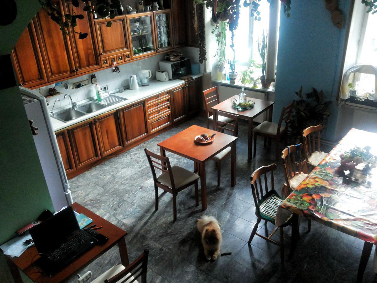 Orpheus Hostel And Apartments โอเดสซา ภายนอก รูปภาพ