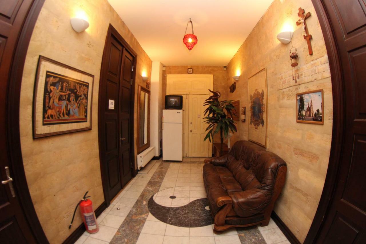Orpheus Hostel And Apartments โอเดสซา ภายนอก รูปภาพ