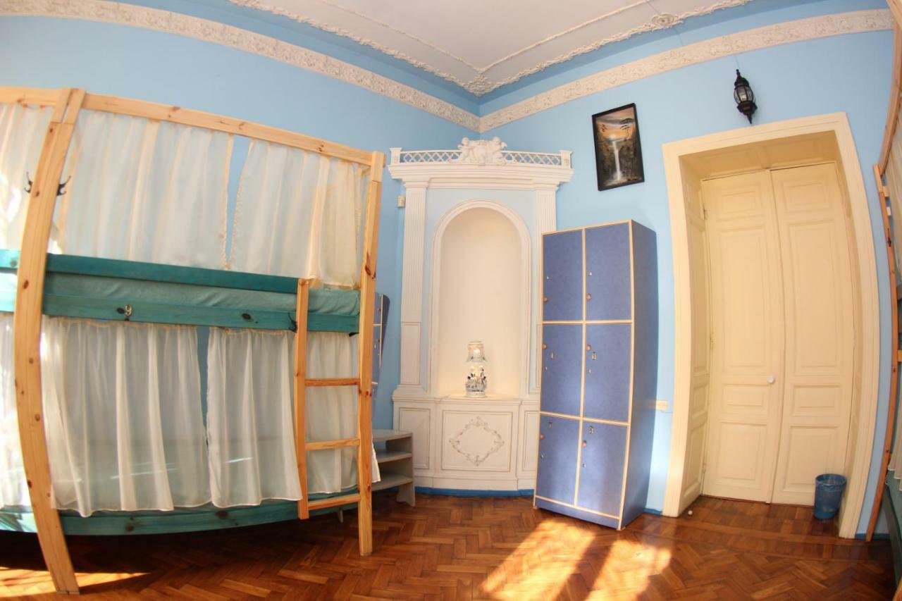 Orpheus Hostel And Apartments โอเดสซา ภายนอก รูปภาพ