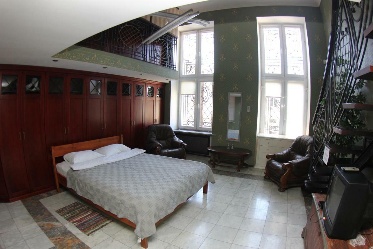 Orpheus Hostel And Apartments โอเดสซา ภายนอก รูปภาพ