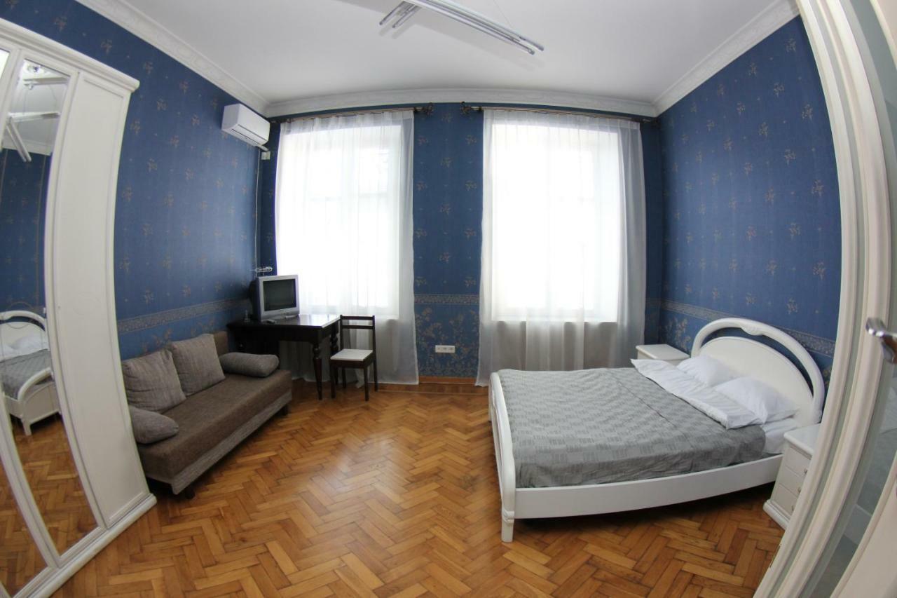 Orpheus Hostel And Apartments โอเดสซา ภายนอก รูปภาพ