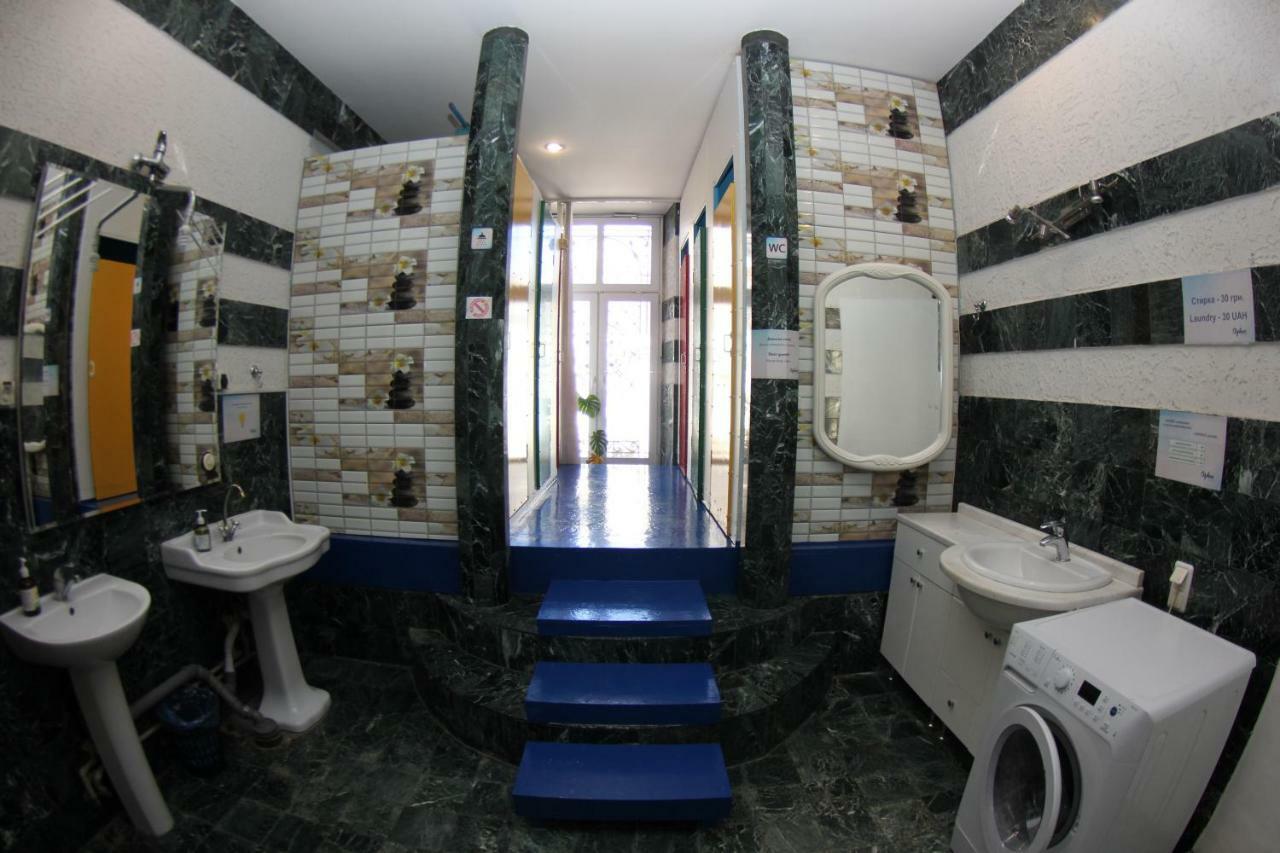 Orpheus Hostel And Apartments โอเดสซา ภายนอก รูปภาพ