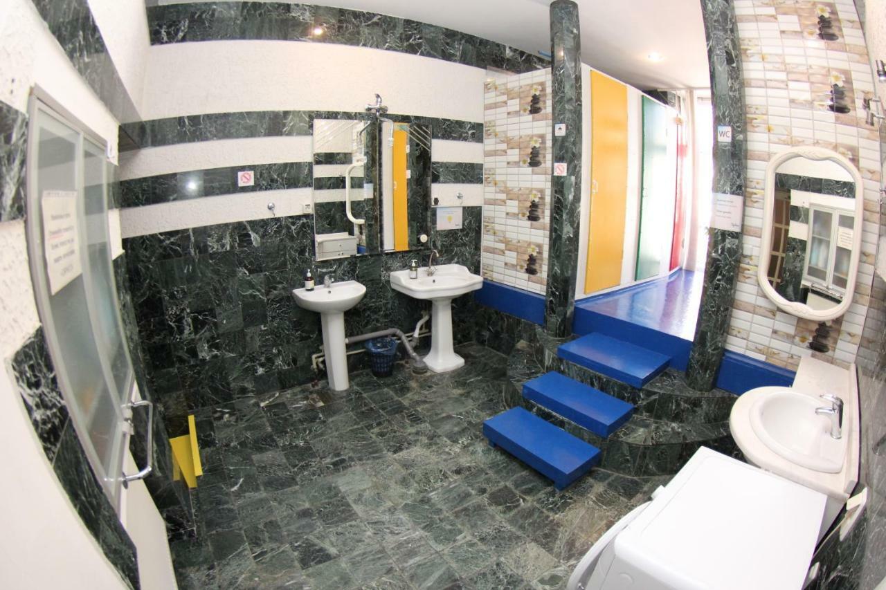 Orpheus Hostel And Apartments โอเดสซา ภายนอก รูปภาพ