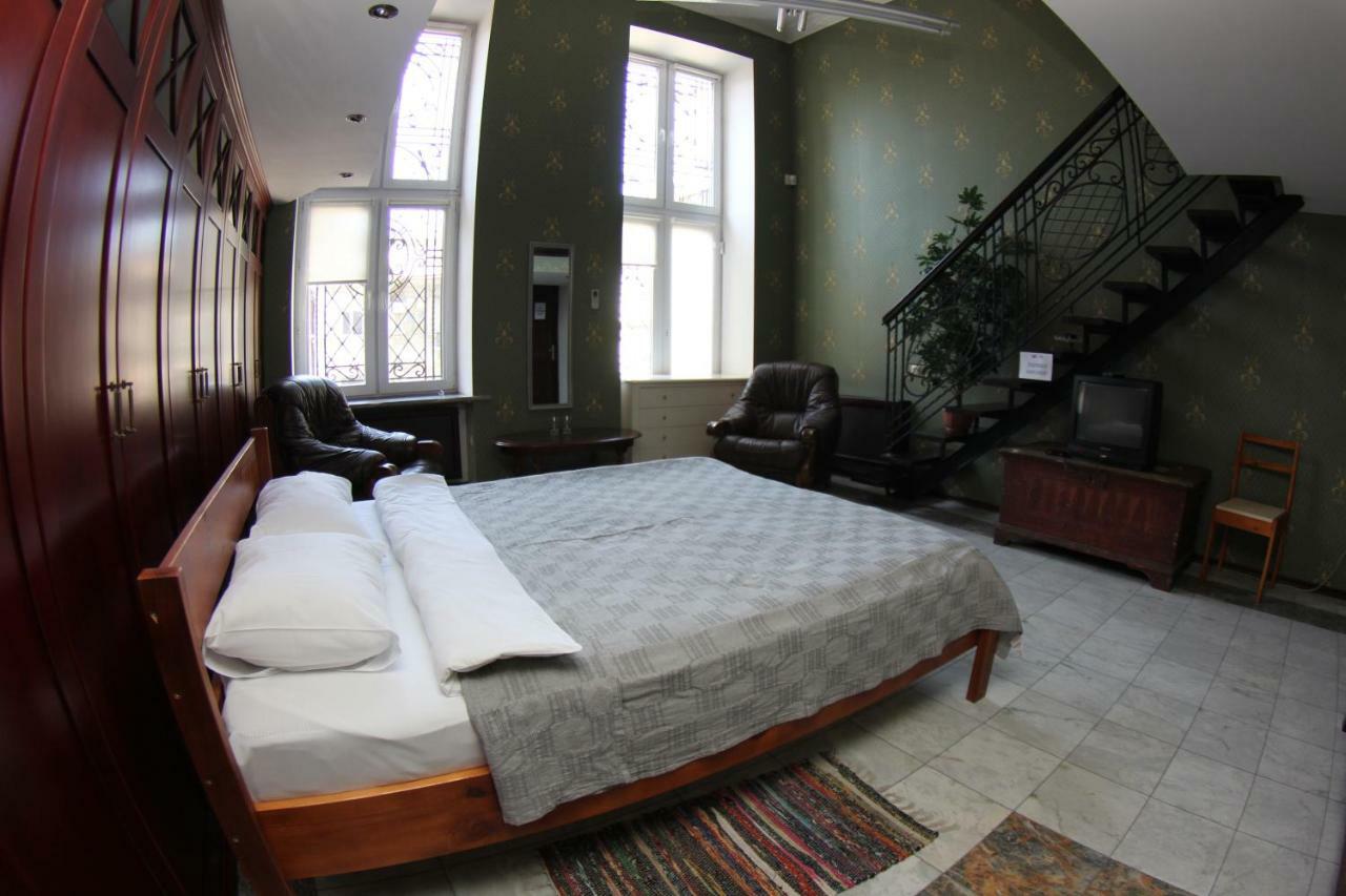 Orpheus Hostel And Apartments โอเดสซา ภายนอก รูปภาพ