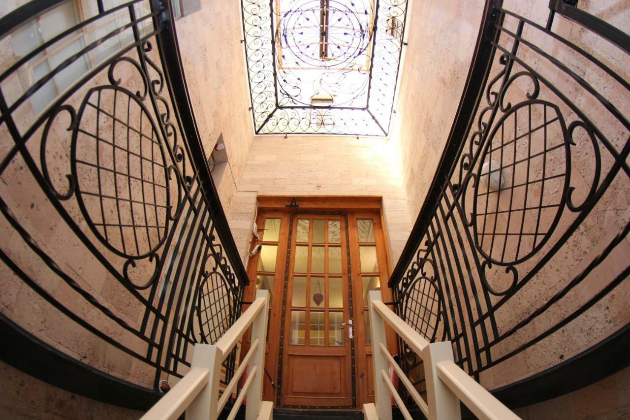 Orpheus Hostel And Apartments โอเดสซา ภายนอก รูปภาพ
